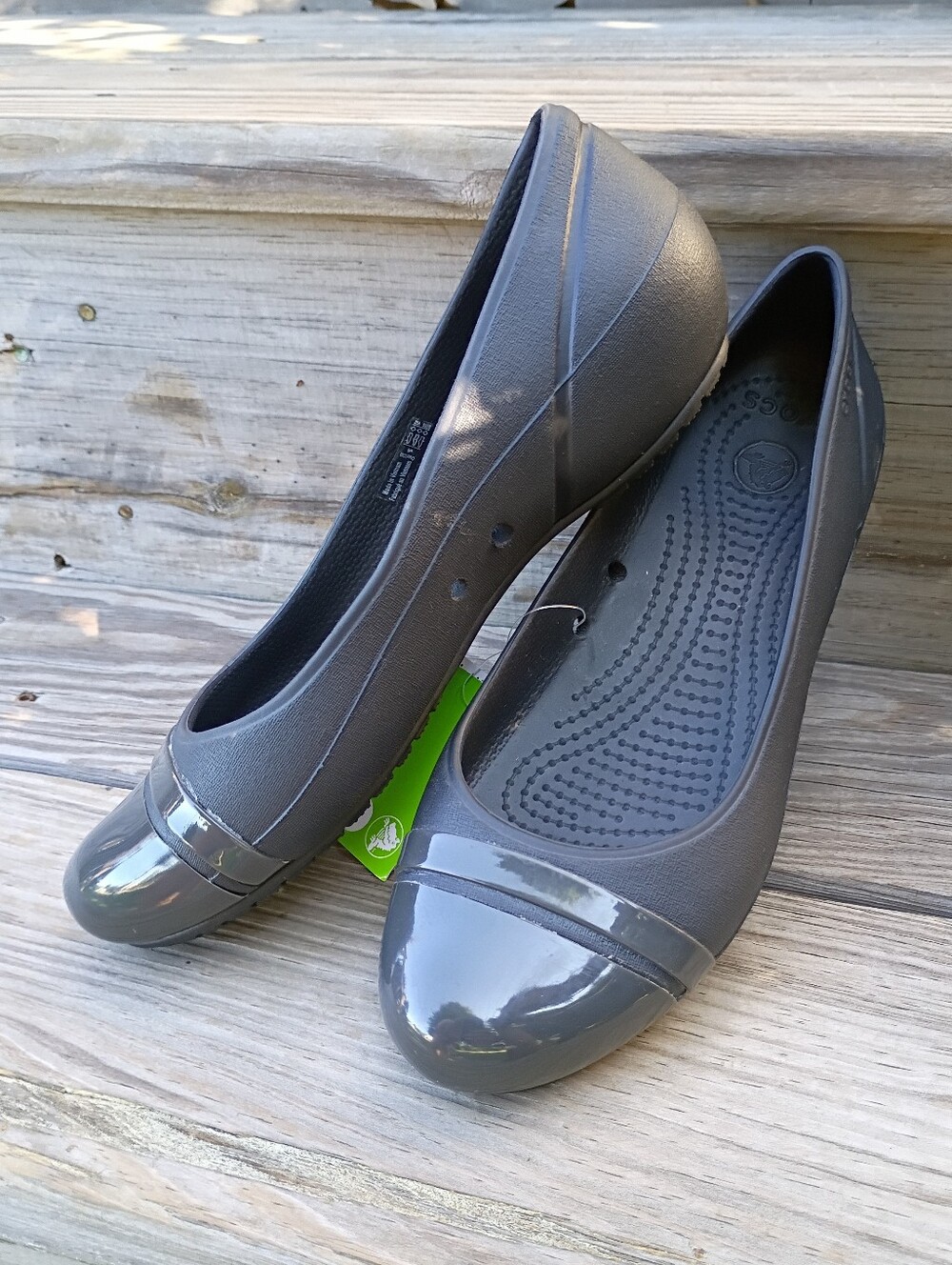 CROCS Women's Graphite Cap Toe Flats Discontinued Style NWT